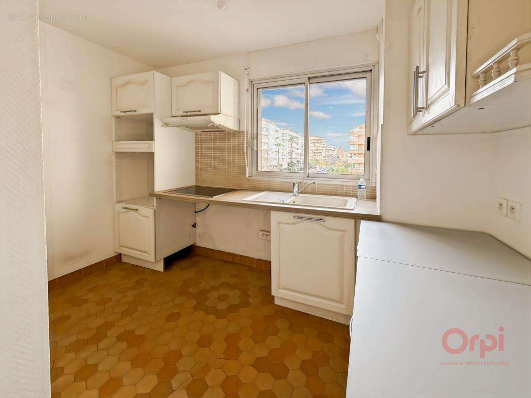 Appartement à FREJUS