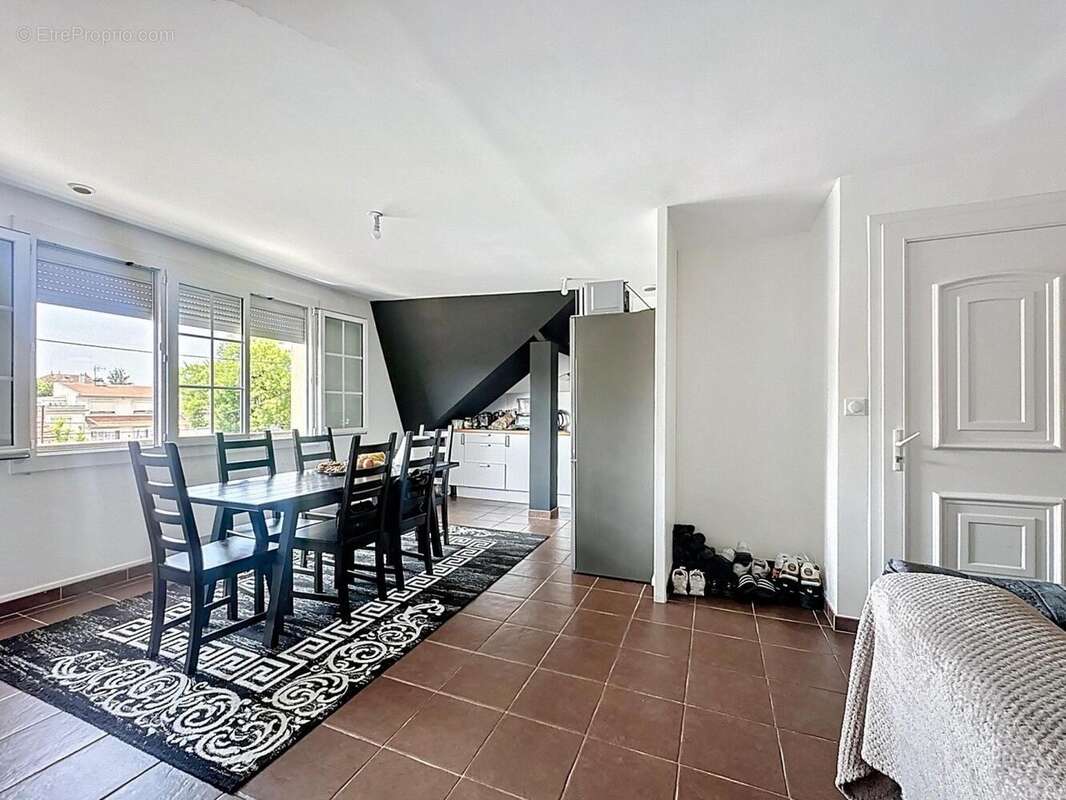 Photo 4 - Appartement à VILLENEUVE-LE-ROI