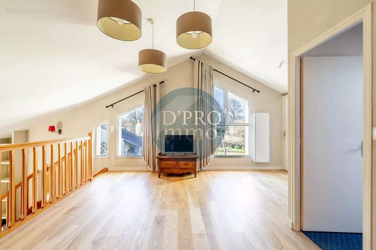 Maison à BASSE-GOULAINE