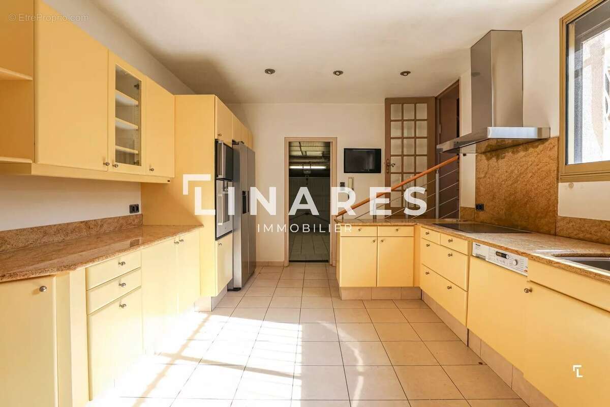 Maison à MARSEILLE-8E