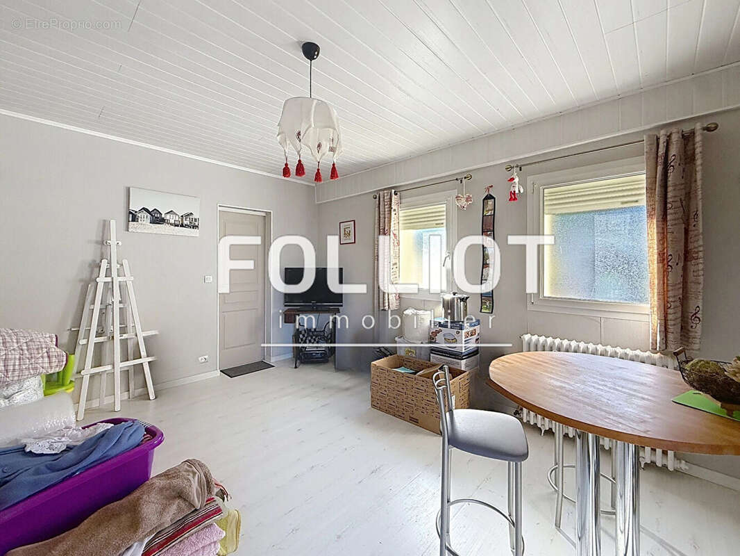 Maison à SAINT-PAIR-SUR-MER