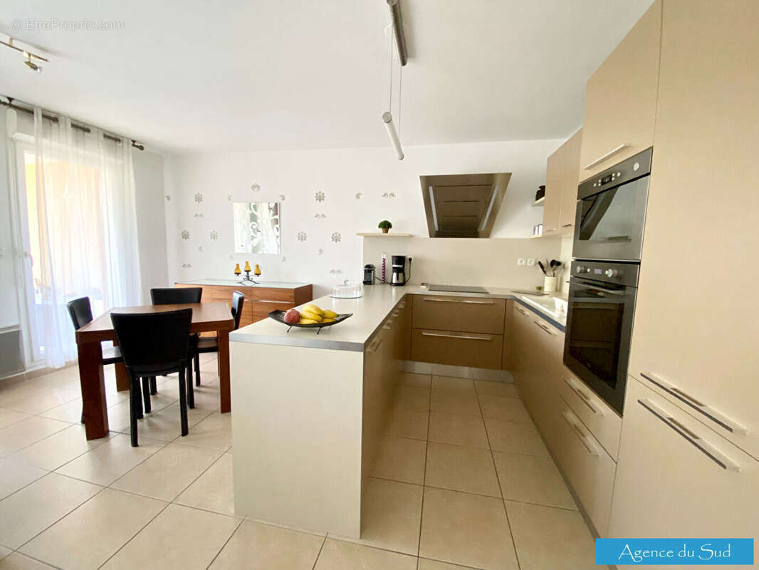 Appartement à MARSEILLE-14E