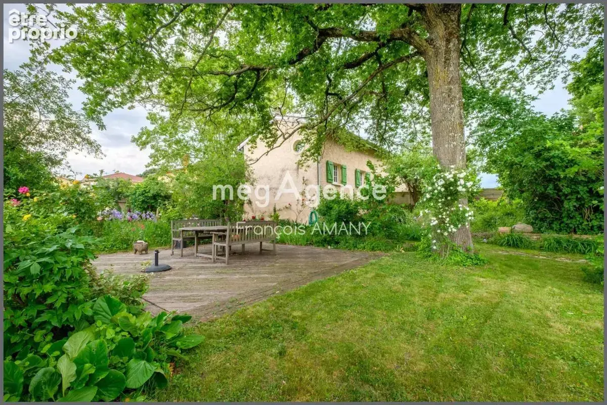 Une maison de charme au cœur de Dommartin - photo 5