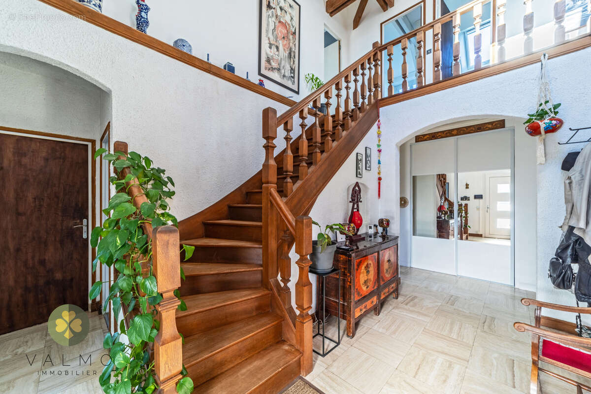 Maison à THOIRY