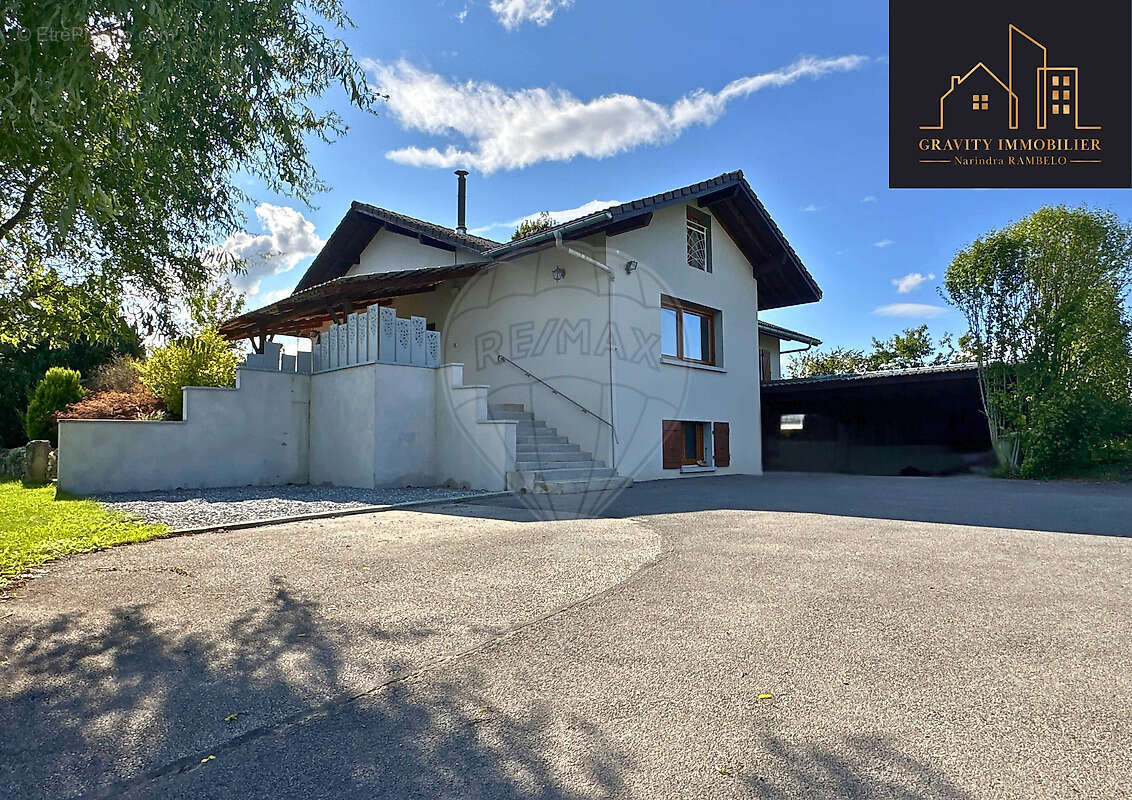 Maison à SCIENTRIER