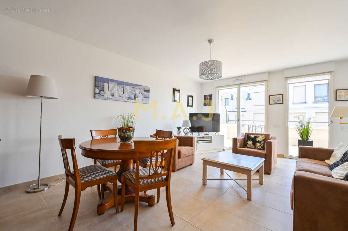 Appartement à LE PERREUX-SUR-MARNE