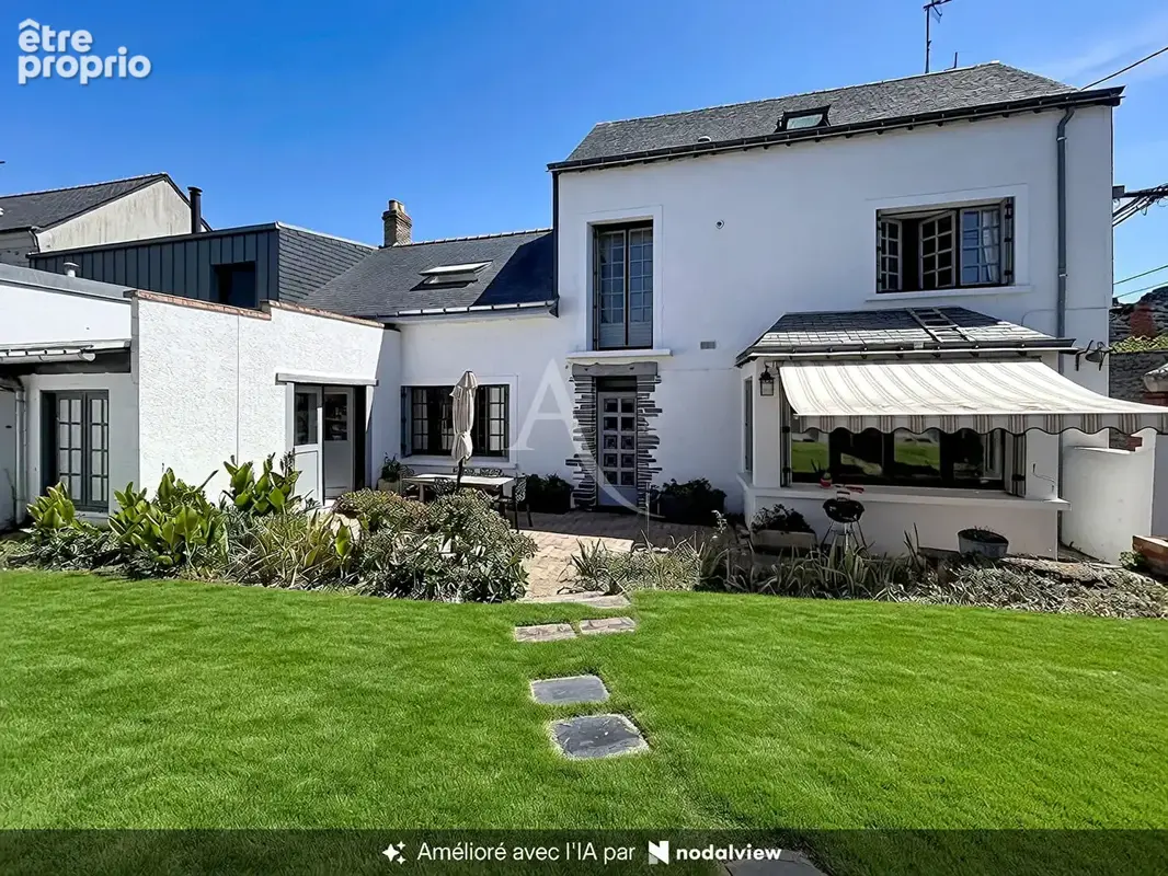 À vendre Trélazé : Maison - 6 pièces - 160 m² - photo 2