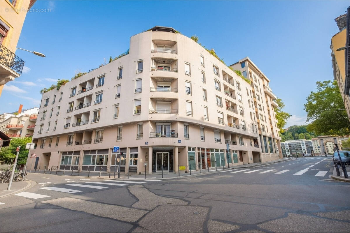 Appartement à LYON-9E