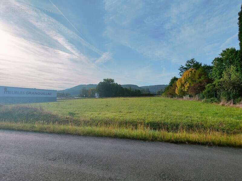 Terrain à PAZAYAC