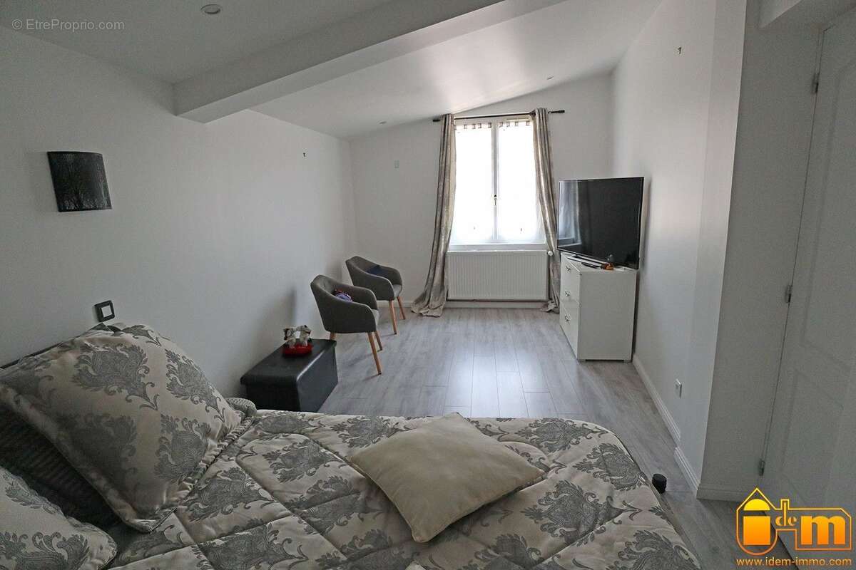 Maison 143 m² à Mereville  - photo 9