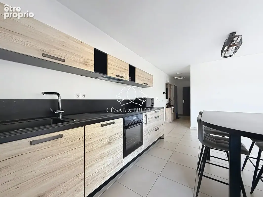 Appartement 3 pièces 63 m² à vendre à Bron (69500) - photo 4