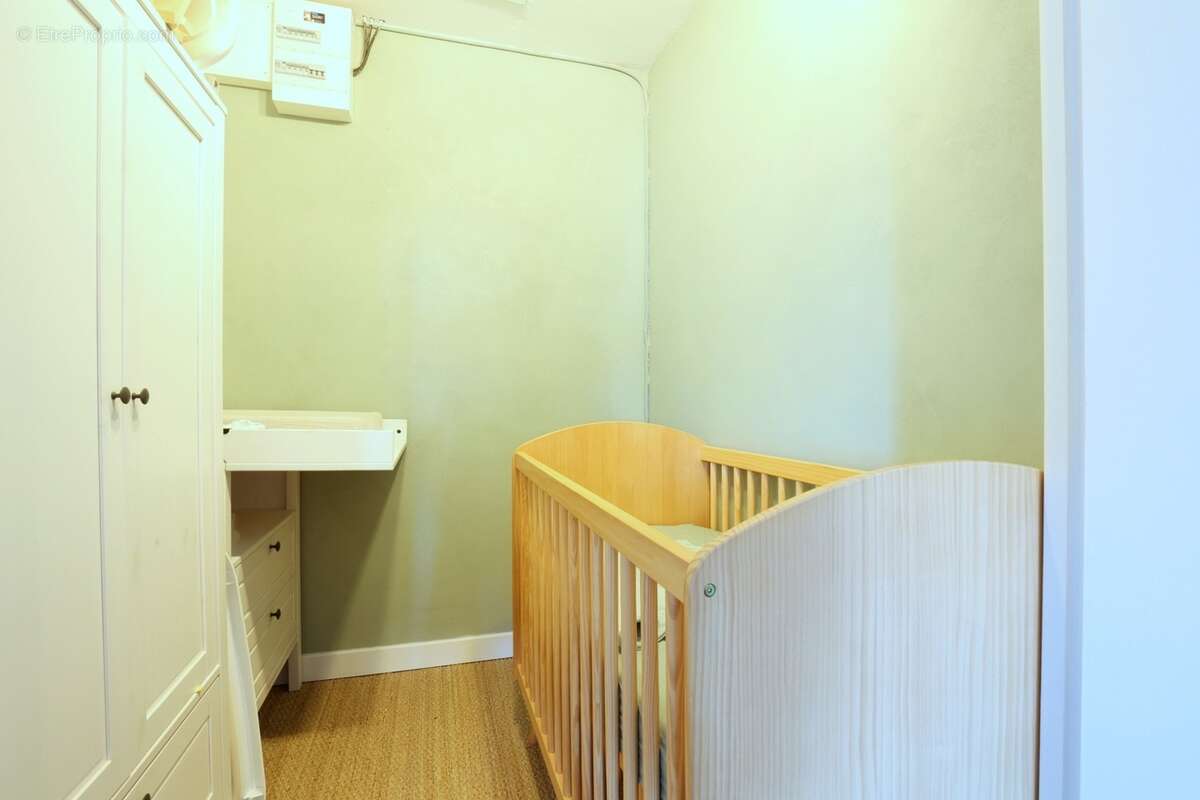 Maison à vendre 6 pièces avec garage en sous sol et jardin plat SAINT MARTIN SUR LE PRE (51) - photo 15