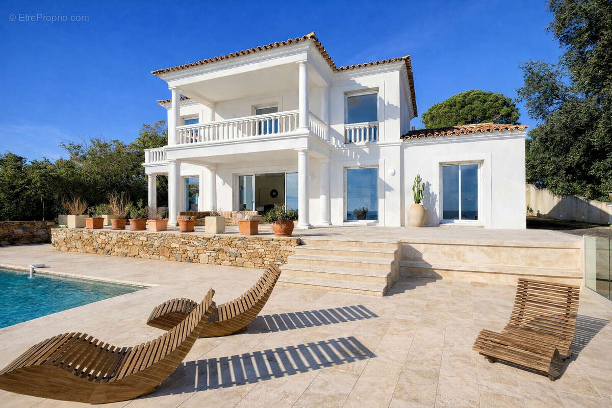 Maison à LES ISSAMBRES