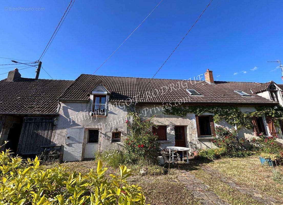 Maison à SAINT-MARTIN-DES-CHAMPS