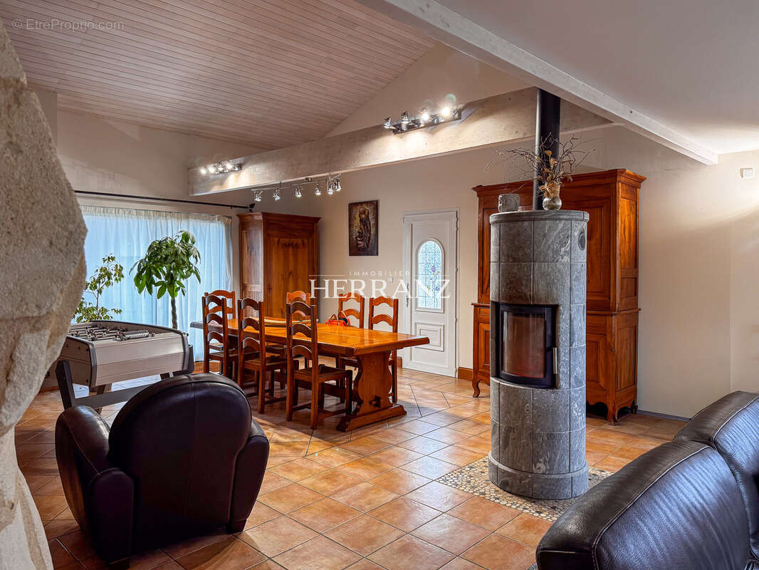 Maison à BONZAC