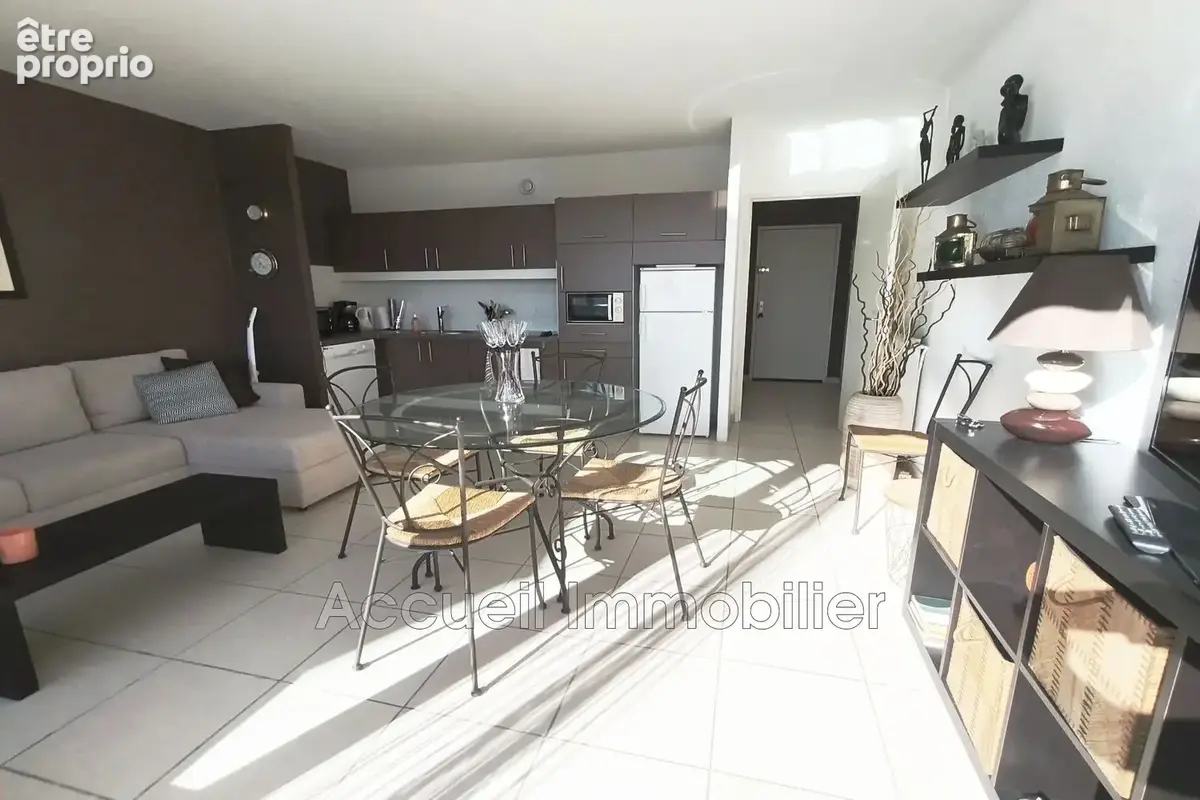 Appartement 2 pièces 45 m² à vendre à Le Grau-Du-Roi (30240) - photo 2