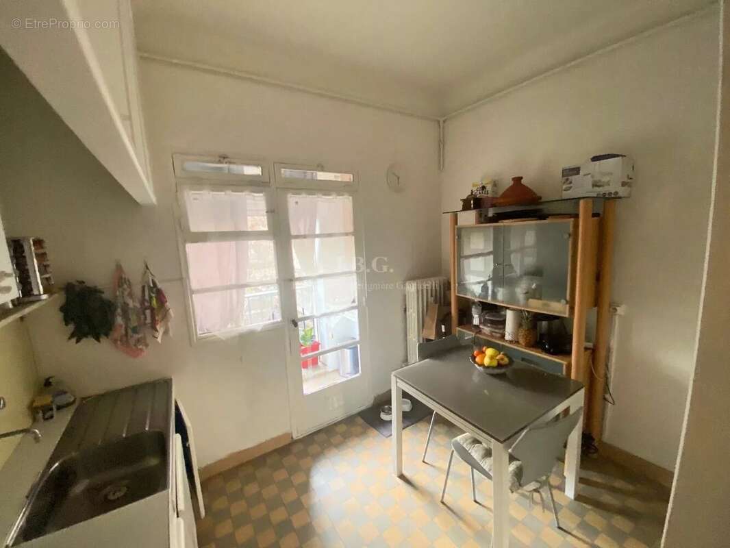 Appartement à MARSEILLE-2E