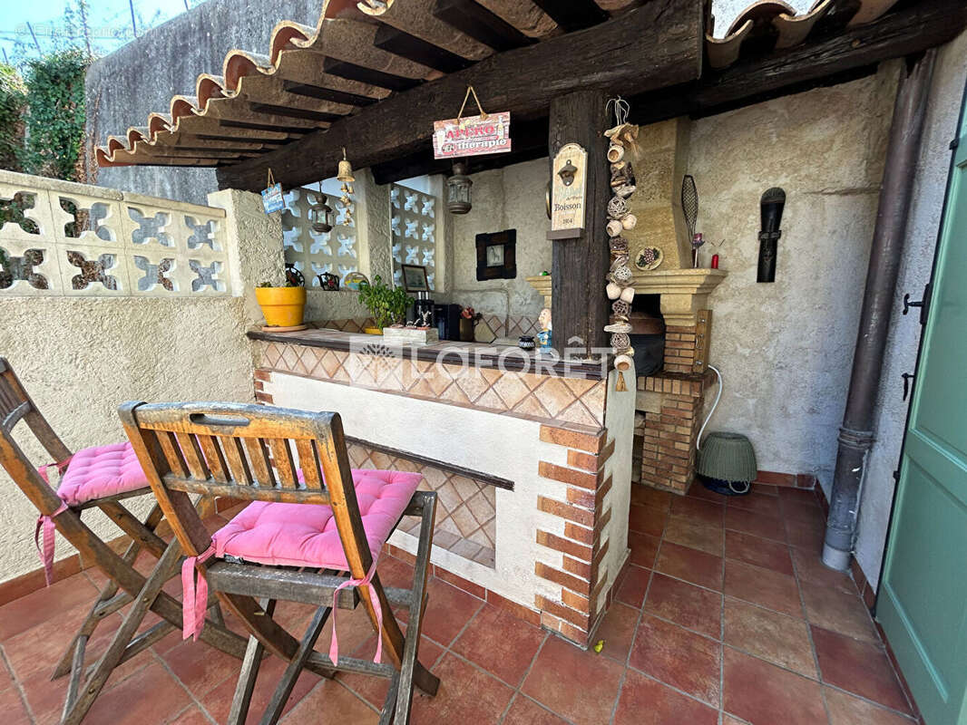 Maison à SAINT-LAURENT-DU-VAR