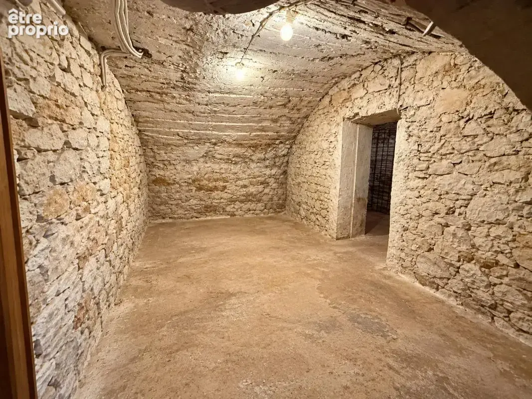 Maison 5 pièces 136 m² à vendre à Vins-Sur-Caramy (83170) - photo 13