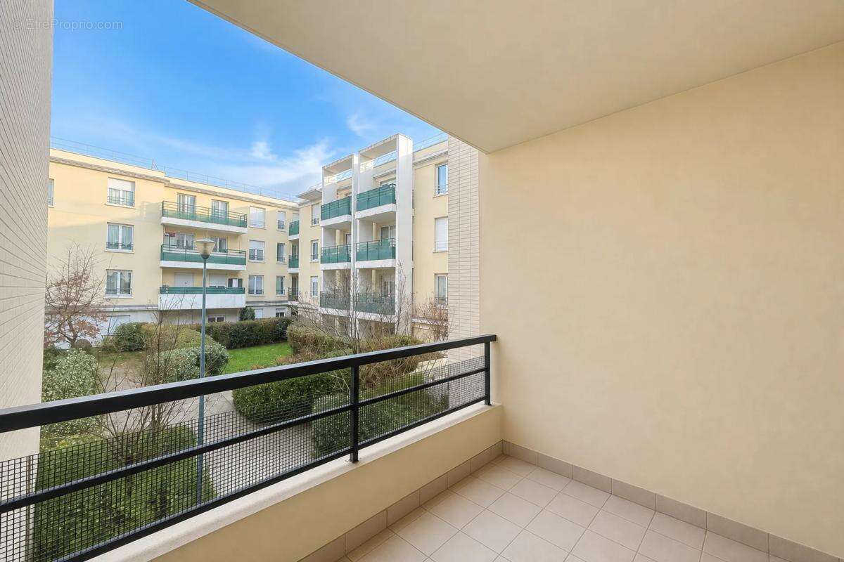 Appartement à VIGNEUX-SUR-SEINE