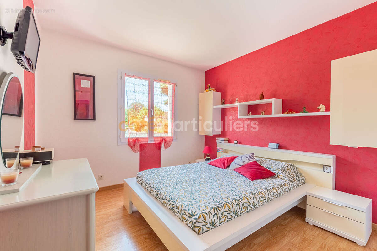 Saint-prouant --  maison 3 chambres -- cadre paisible - photo 7
