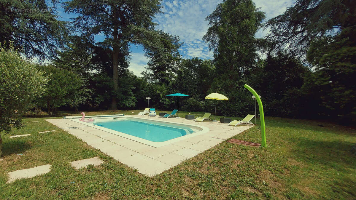 CHARMANTE PROPRIETE avec parc en plein centre de Bergerac - photo 10