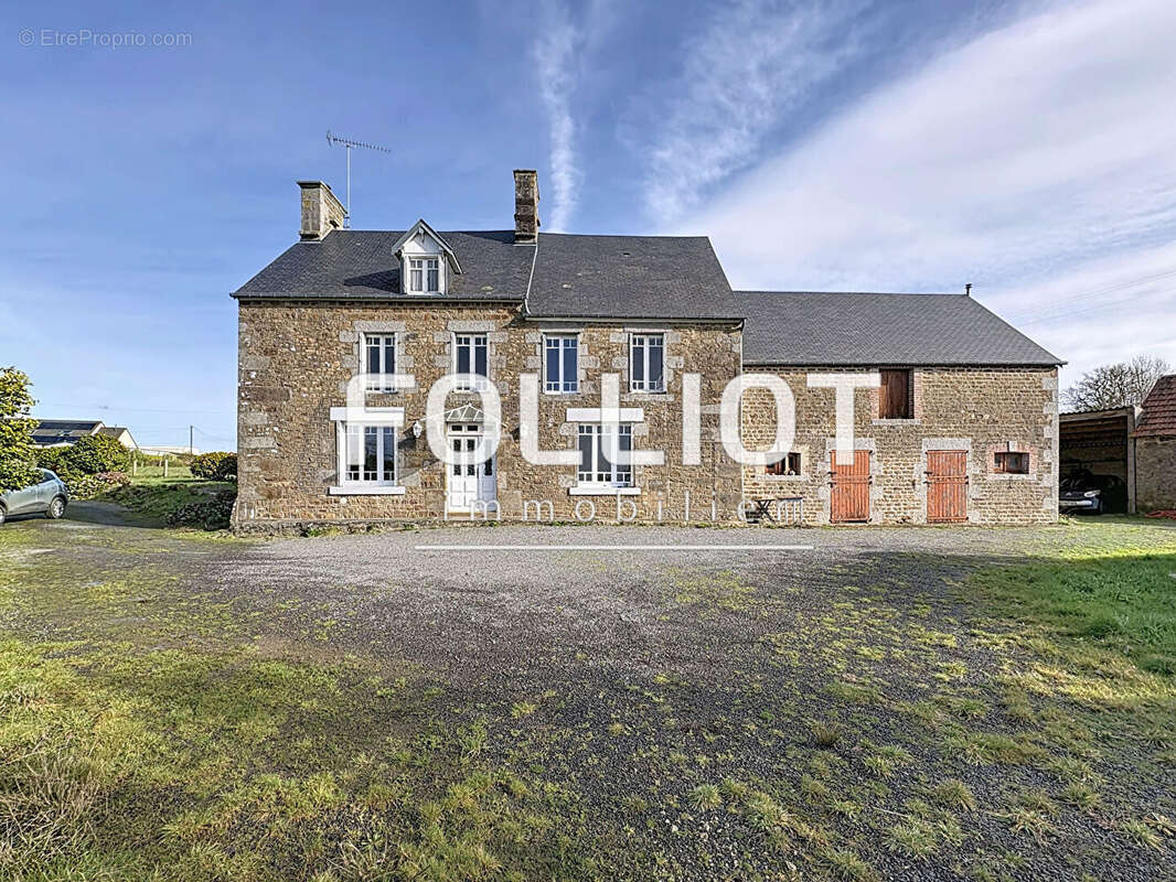 Maison à SUBLIGNY
