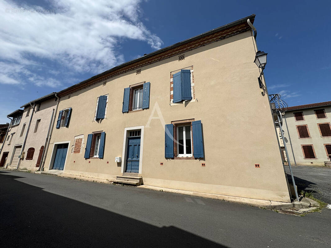 Maison à LABASTIDE-DE-LEVIS