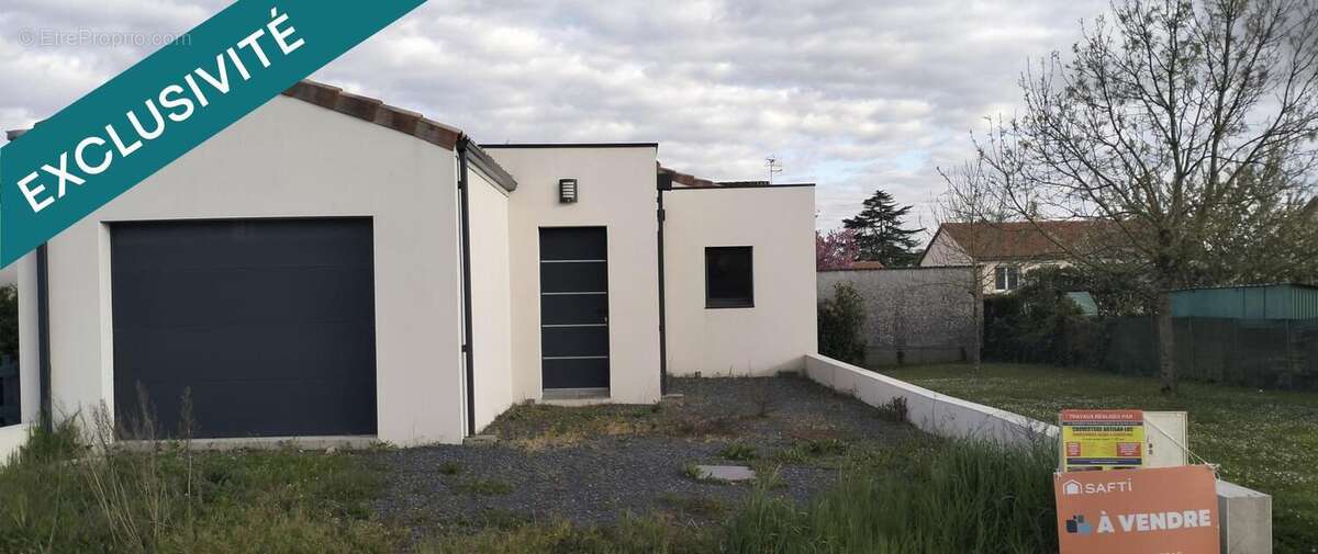 Photo 2 - Maison à FONTENAY-LE-COMTE