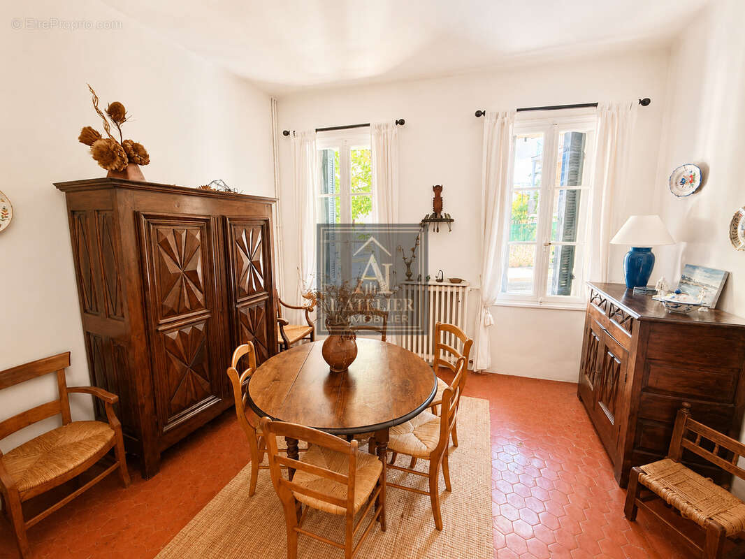 Elégante maison bourgeoise de caractère avec jardin au cœur du Mourillon - photo 11