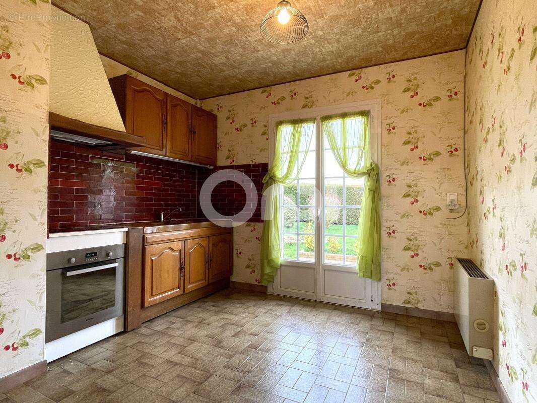 Maison à ILLIERS-L'EVEQUE