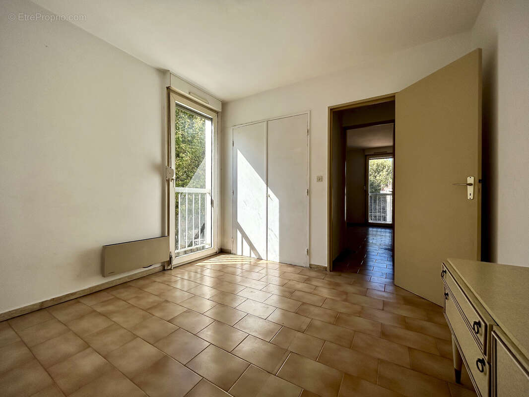 Appartement à LA VALETTE-DU-VAR