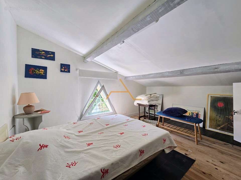 Maison à LA BEGUDE-DE-MAZENC