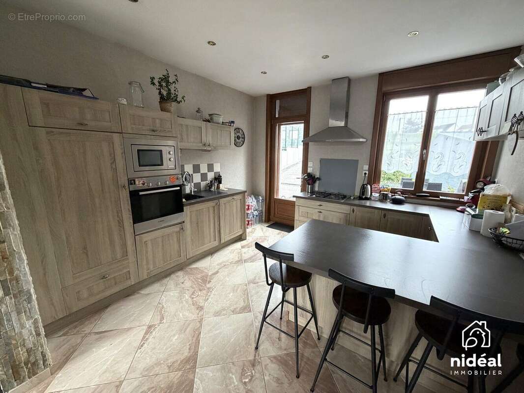 Maison à BAVAY
