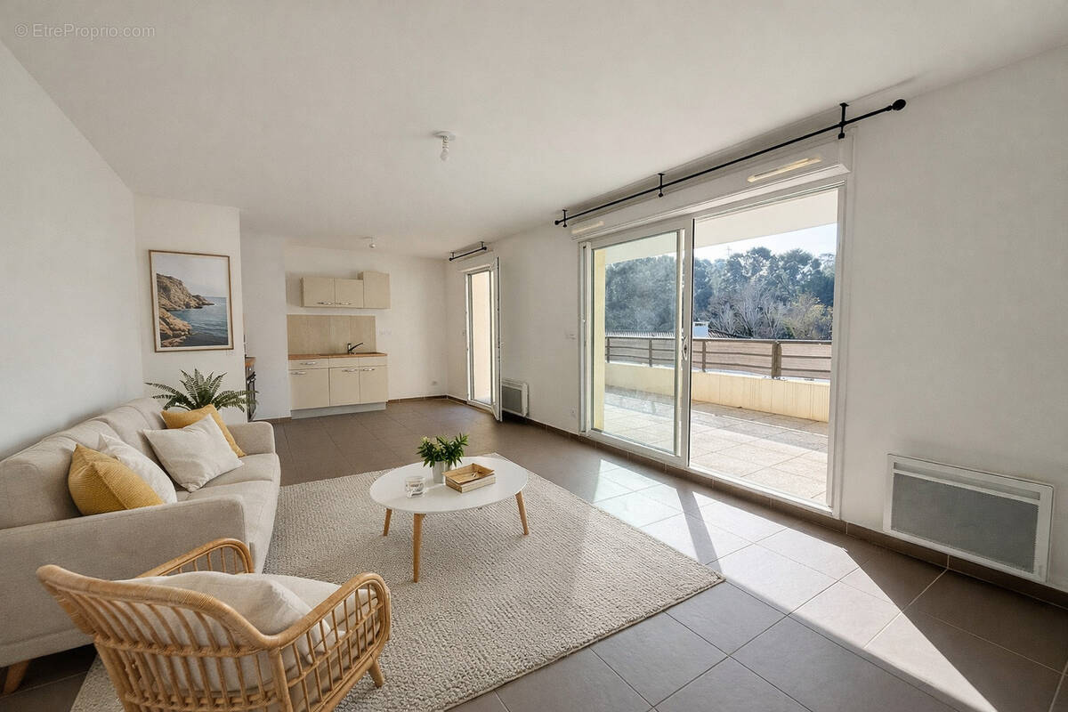 Appartement à MARSEILLE-11E