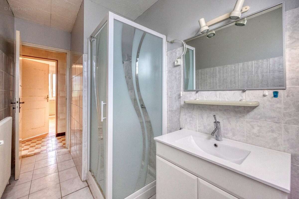 Maison à ECHIROLLES