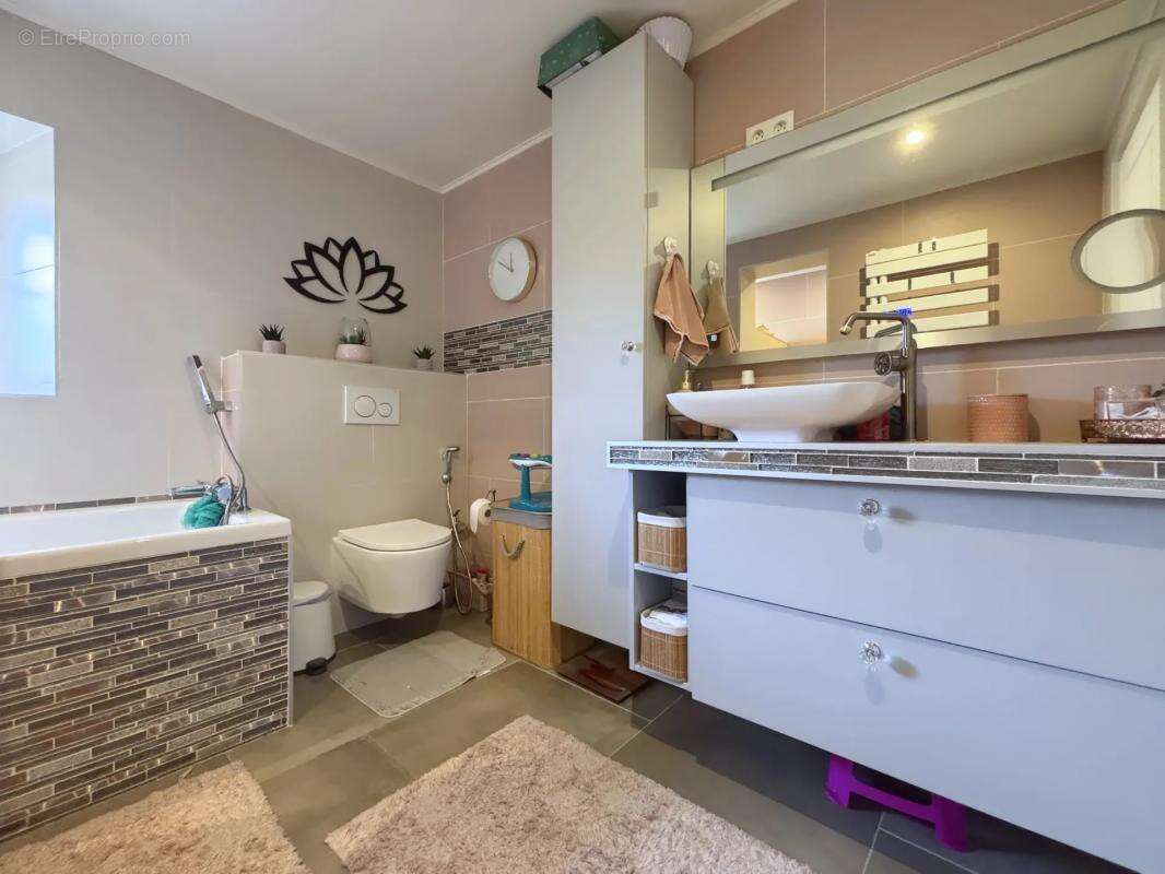 Maison à SAINT-LAURENT-DES-BOIS