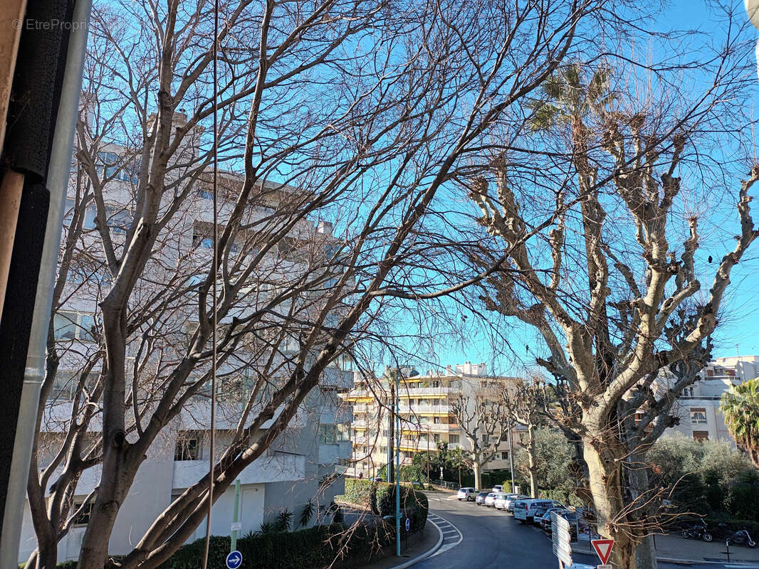 Appartement à LE CANNET