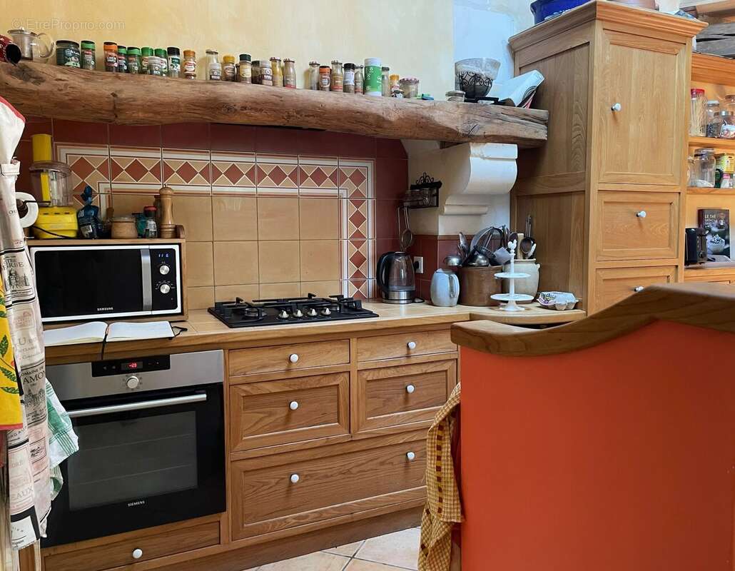 Maison de village de caractère à proximité de Saintes - photo 5