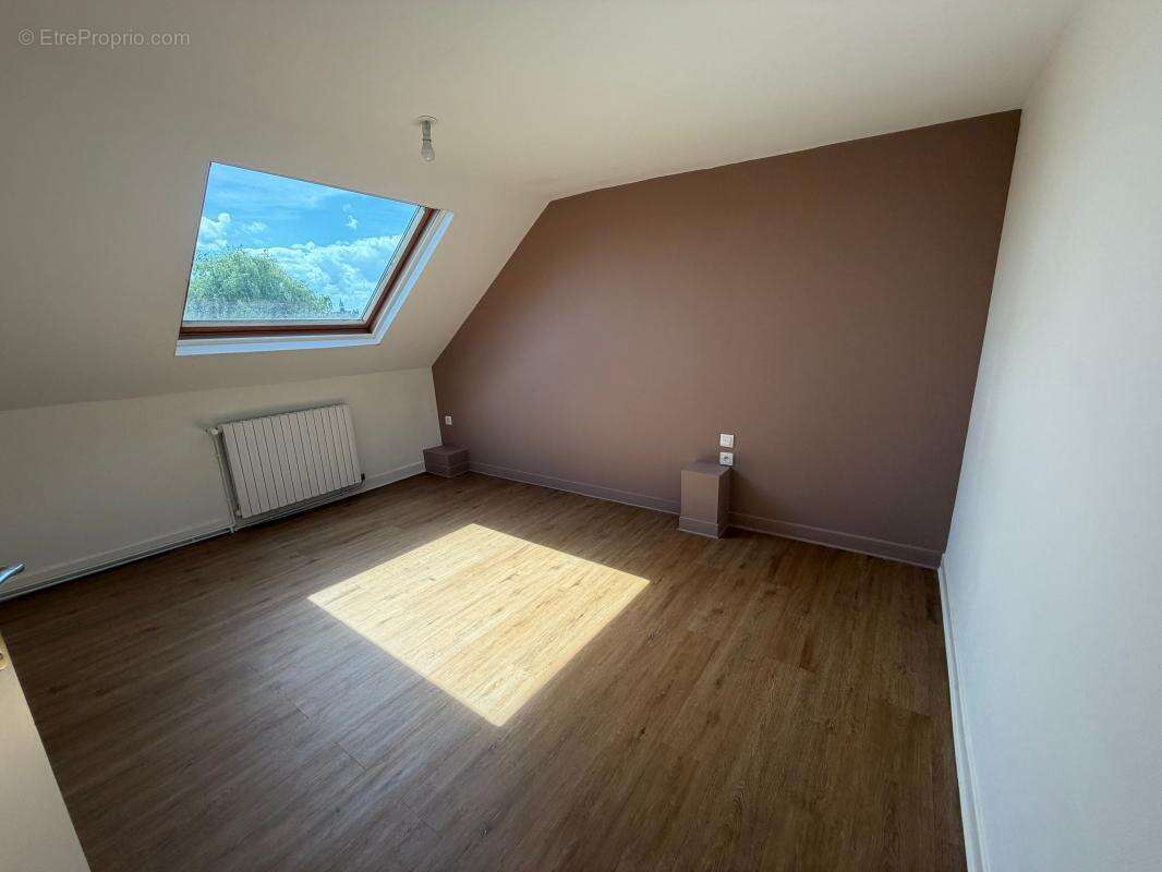Maison à TERGNIER