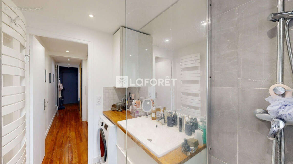 Appartement à NANTERRE
