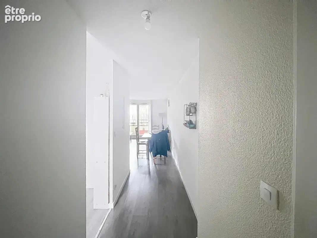 T3 54 m² colomiers pied métro ligne C, Terrasse et Parking privatif - photo 2