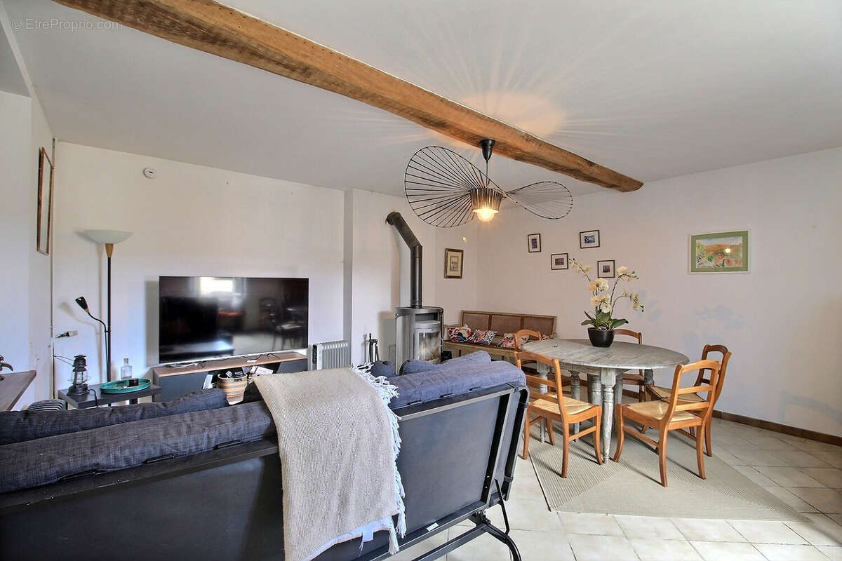 Maison à BERNON
