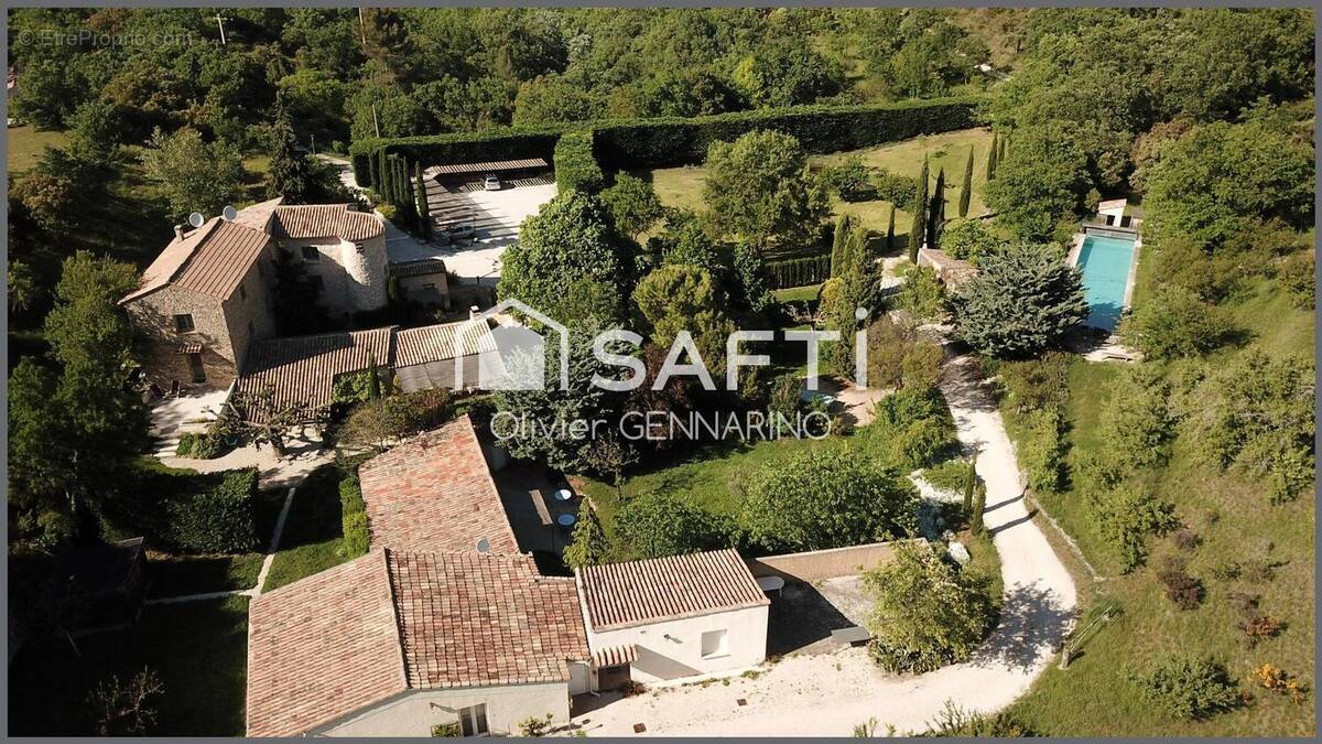 Photo 1 - Maison à LA ROQUE-SUR-PERNES