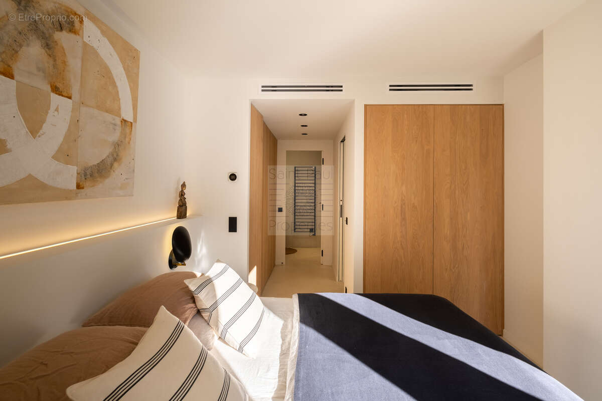 Loft contemporain - 79m2 - Saint-Paul de Vence - photo 3
