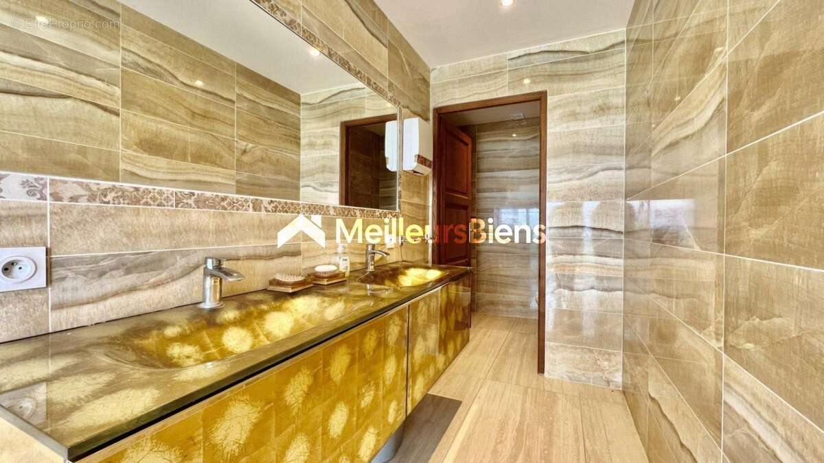 Maison à LA CELLE-SOUS-GOUZON