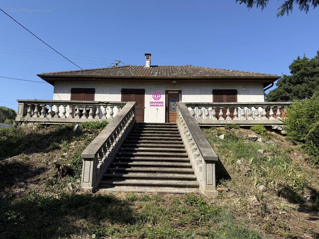 Maison à LE PEAGE-DE-ROUSSILLON