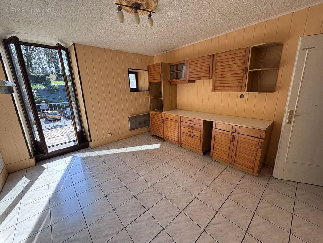 Appartement à PORT-SUR-SAONE