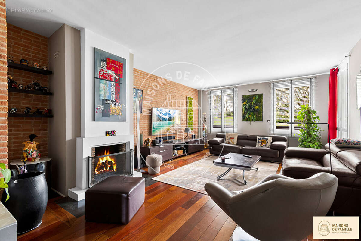 Appartement à LOUVECIENNES