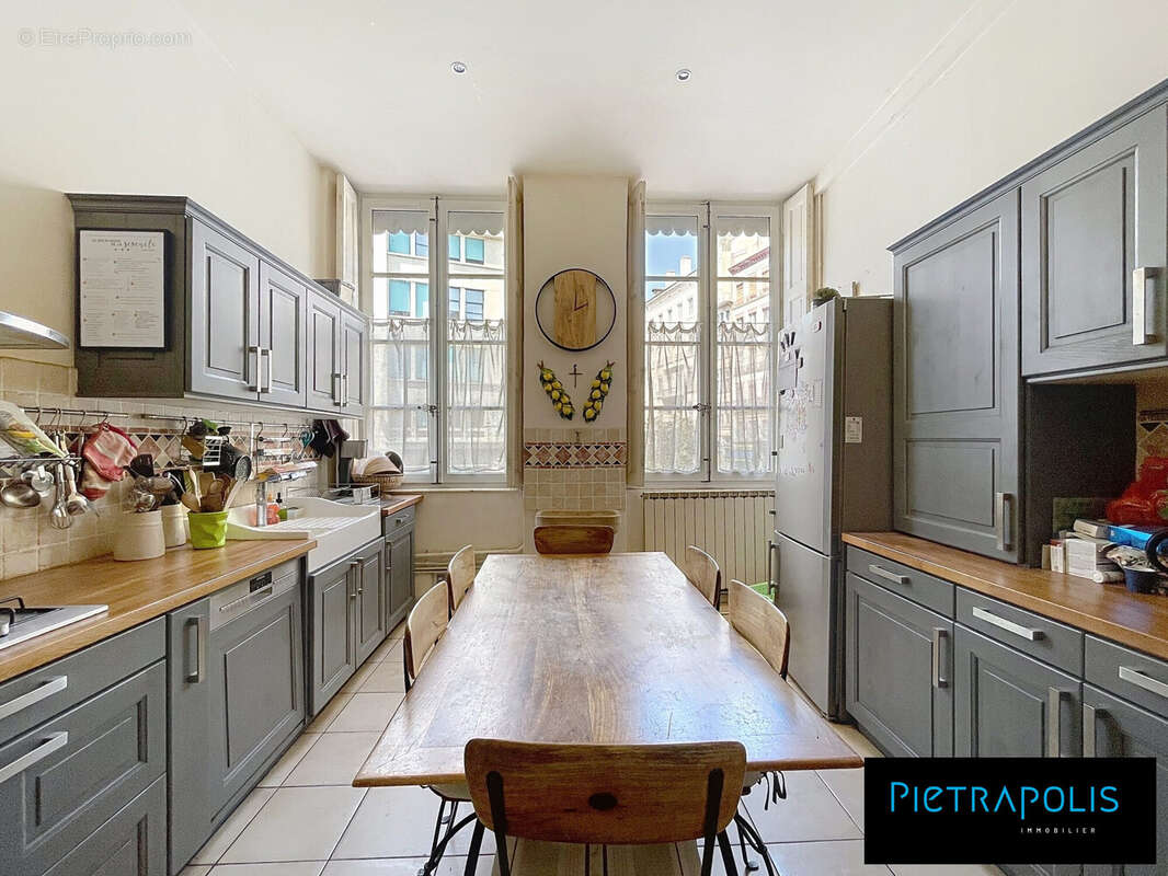 Appartement à LYON-1E